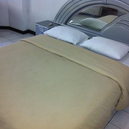 Catellya Guest House Cipaku Bandung Exterior foto